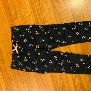 Girls 6-7 blue pull-on pants with pockets